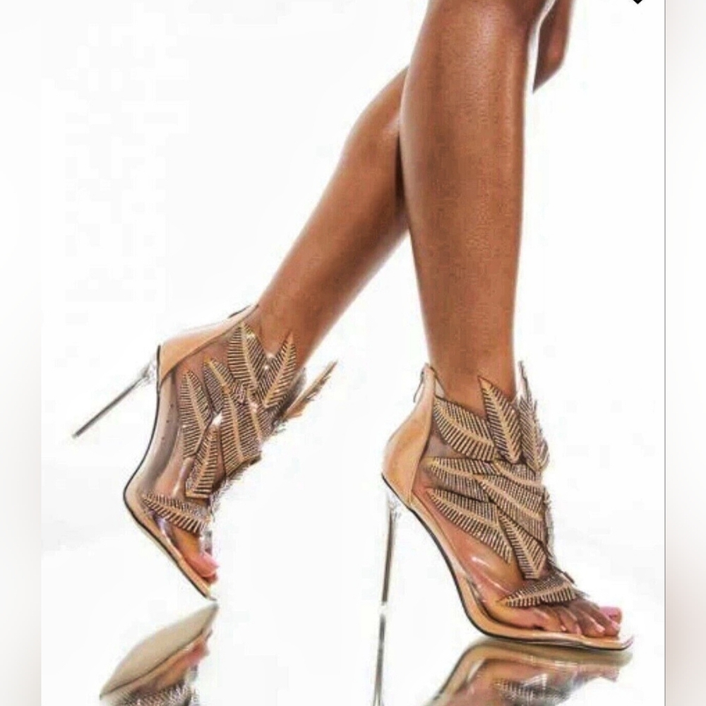 AZALEA WANG Flume Sandal  Size 8